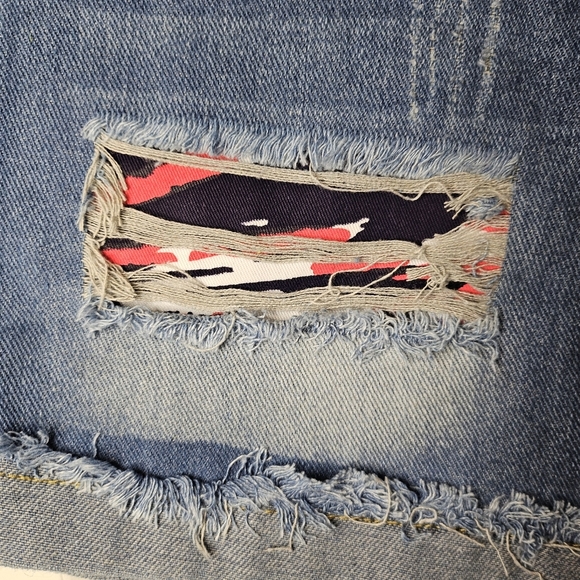 Women's Denim Star-Embellished Blue Distressed Women's High Rise Shorts Size S - Picture 4 of 12